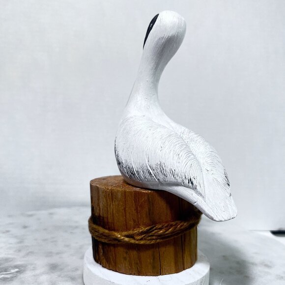 Vtg Carved Wooden Pelican Shore Bird CoastalCore Ocean Sea Beach Cabin Fishing - Picture 5 of 6